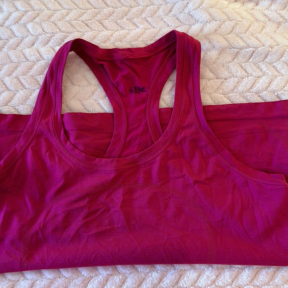 Raspberry colored swiftly tank top - Picture 2 of 3